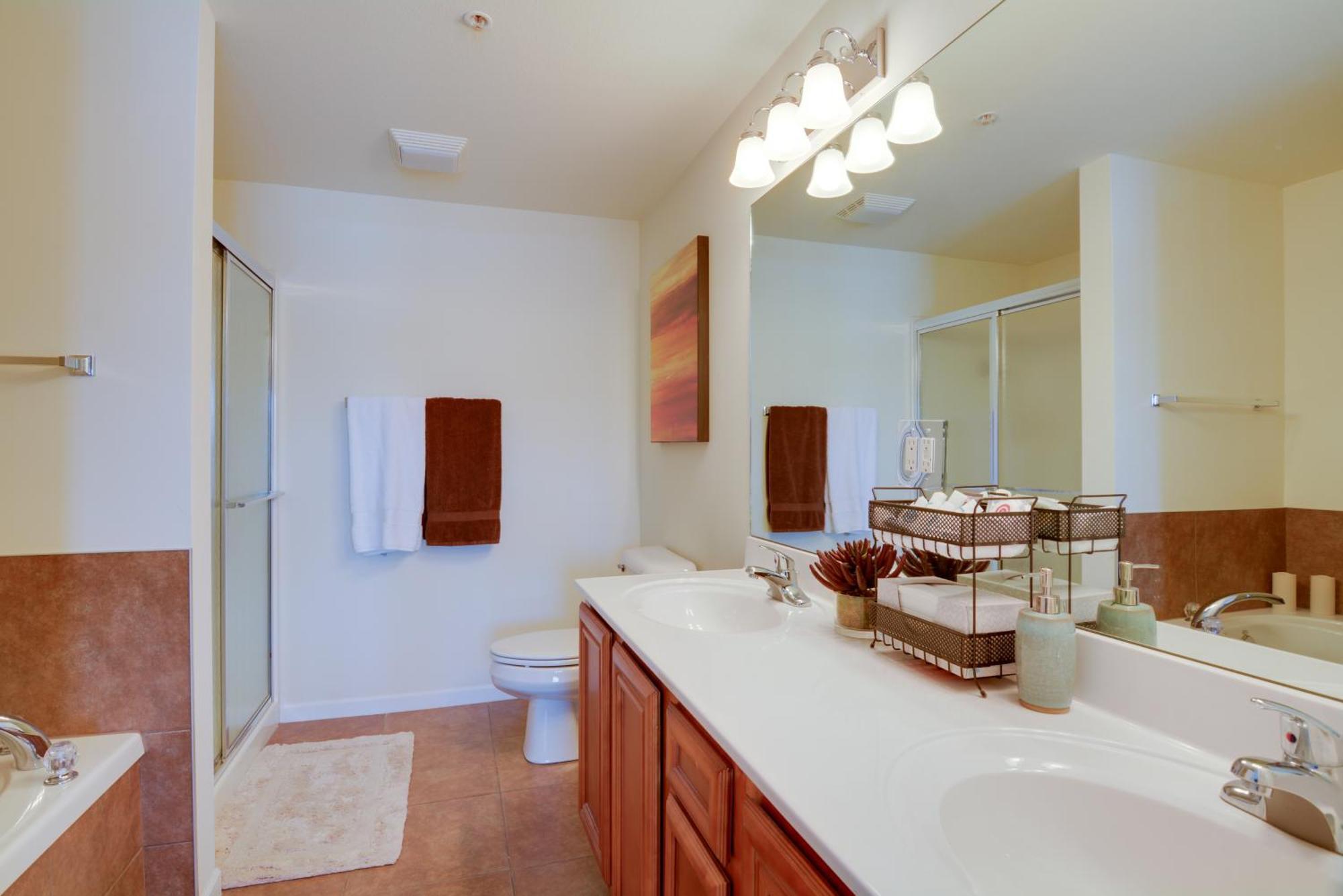 Lakefront Osage Beach Condo With Pool And Water Views! Exterior foto